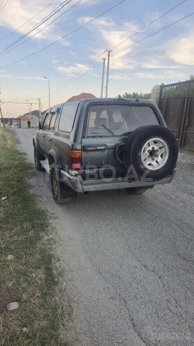 Toyota Hilux Surf 1992, 300,000 km - 2.4 l - Şamaxı