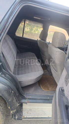Toyota Hilux Surf 1992, 300,000 km - 2.4 l - Şamaxı