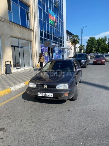 Volkswagen Golf 1994, 300,000 km - 1.8 л - Zaqatala