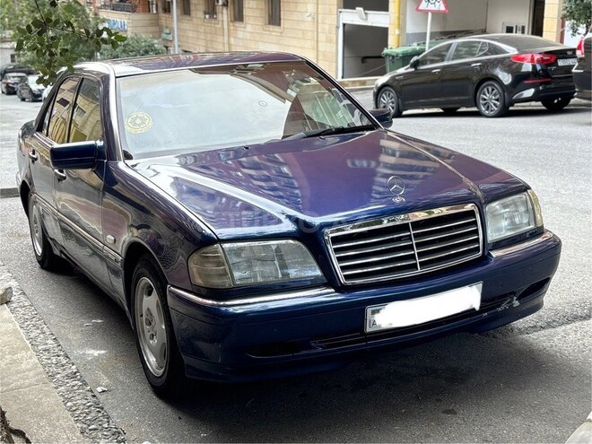 Mercedes C 220 1996, 260,000 km - 2.2 l - Bakı