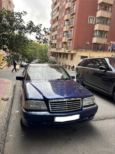 Mercedes C 220 1996, 260,000 km - 2.2 l - Bakı