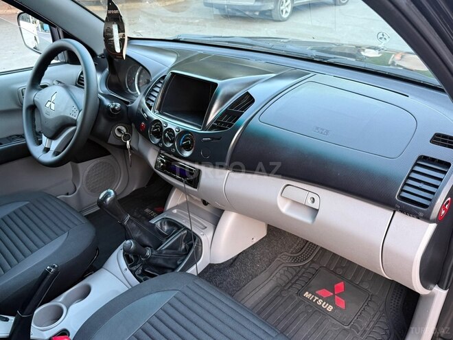 Mitsubishi L200 2012, 188,612 km - 2.5 l - Bakı