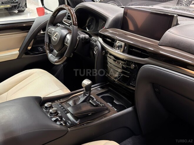 Lexus LX 570 2016, 167,000 km - 5.7 л - Bakı