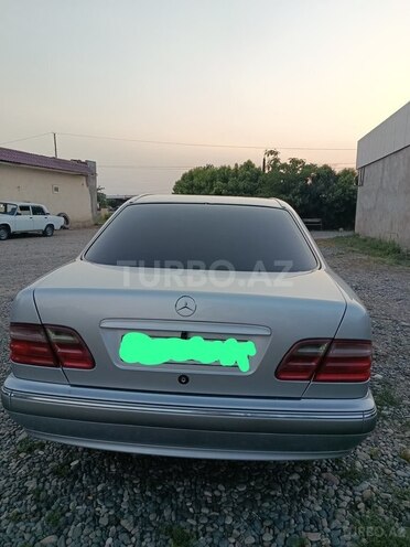 Mercedes E 240 2000, 316,000 km - 2.4 l - Bakı