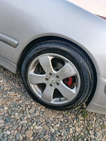 Mercedes E 240 2000, 316,000 km - 2.4 l - Bakı
