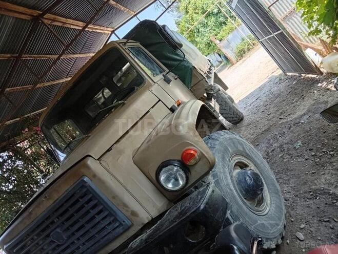GAZ 3308 2008, 150,000 km - 5.5 l - Beyləqan