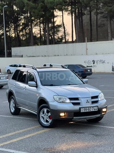 Mitsubishi Outlander 2005, 252,143 km - 2.4 л - Sumqayıt
