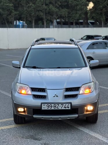 Mitsubishi Outlander 2005, 252,143 km - 2.4 л - Sumqayıt