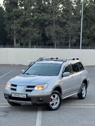 Mitsubishi Outlander 2005, 252,143 km - 2.4 л - Sumqayıt
