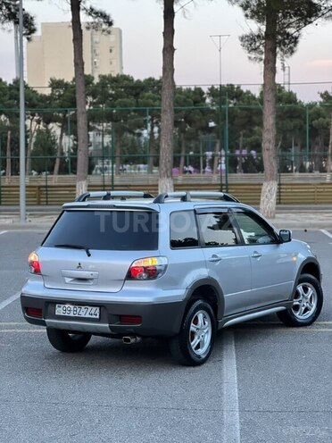 Mitsubishi Outlander 2005, 252,143 km - 2.4 л - Sumqayıt