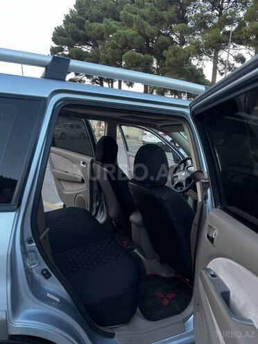 Mitsubishi Outlander 2005, 252,143 km - 2.4 л - Sumqayıt