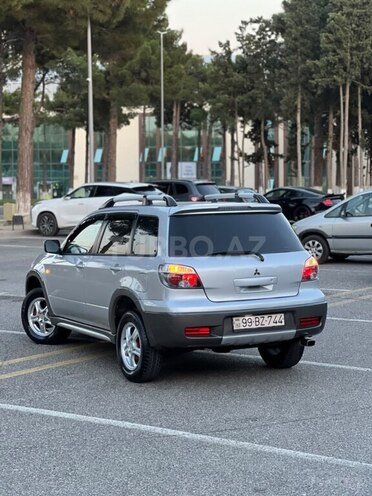 Mitsubishi Outlander 2005, 252,143 km - 2.4 л - Sumqayıt