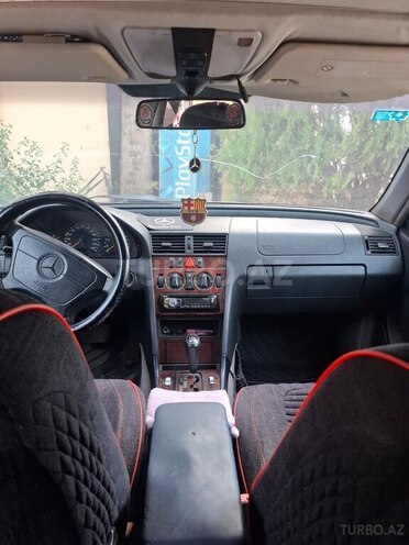 Mercedes C 180 1999, 346,528 km - 1.8 л - Füzuli