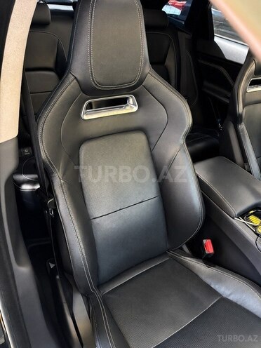 Jaguar F-Pace R 2018, 120,000 km - 2.0 l - Bakı