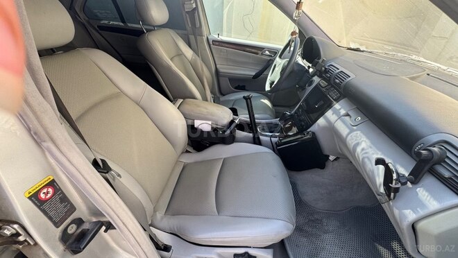 Mercedes C 240 2002, 358,000 km - 2.6 л - Bakı