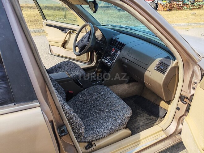 Mercedes C 180 1995, 451,607 km - 1.8 l - Tovuz