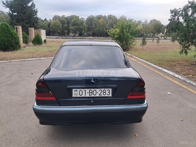 Mercedes C 180 1997, 328,000 km - 1.8 l - Qazax