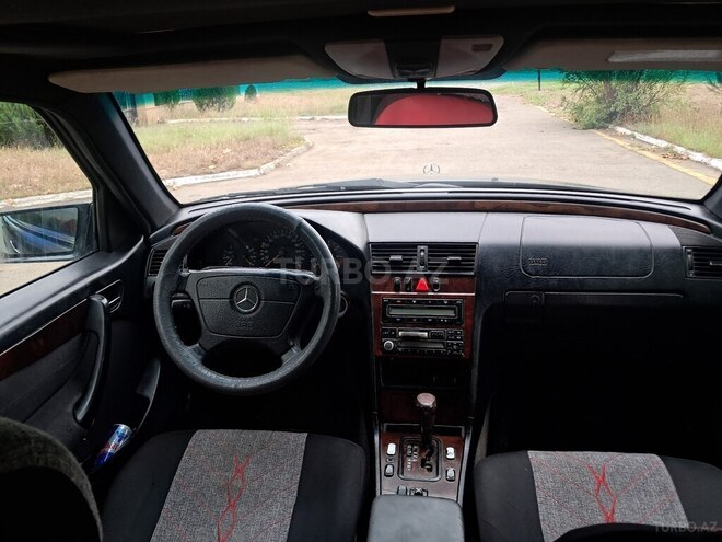 Mercedes C 180 1997, 328,000 km - 1.8 l - Qazax