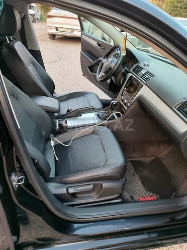 Volkswagen Passat (North America) 2012, 186,000 km - 2.5 л - Bakı