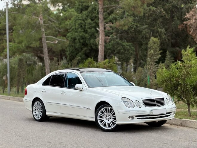 Mercedes E 240 2003, 286,000 km - 2.6 l - Bakı