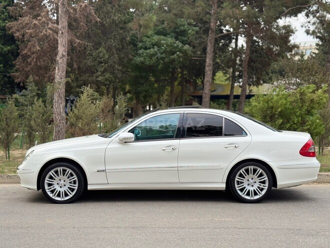 Mercedes E 240 2003, 286,000 km - 2.6 l - Bakı