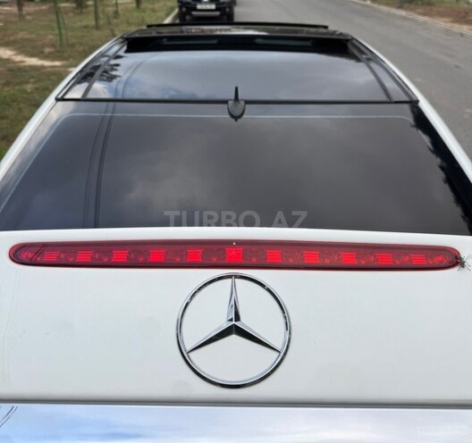 Mercedes E 240 2003, 286,000 km - 2.6 l - Bakı