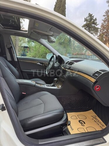 Mercedes E 240 2003, 286,000 km - 2.6 l - Bakı