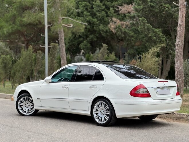Mercedes E 240 2003, 286,000 km - 2.6 l - Bakı