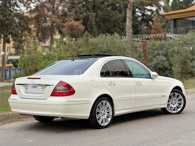 Mercedes E 240 2003, 286,000 km - 2.6 l - Bakı