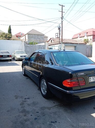 Mercedes E 280 1998, 256,850 km - 2.8 l - Bakı