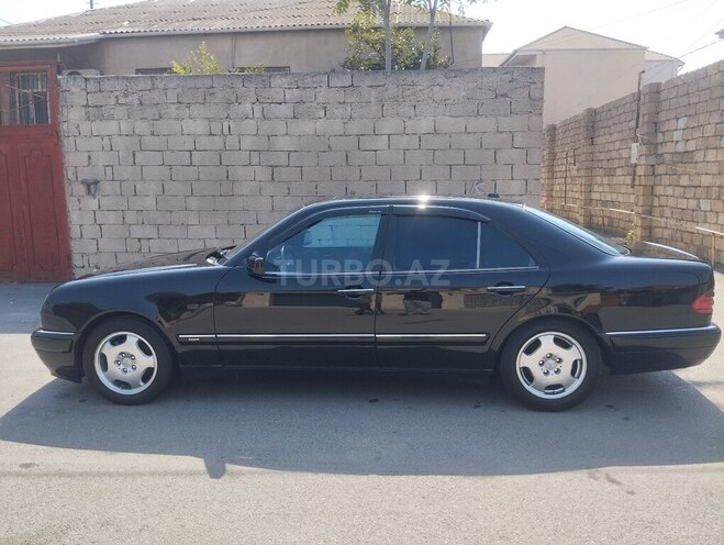 Mercedes E 280 1998, 256,850 km - 2.8 l - Bakı