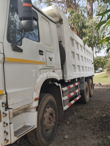 HOWO Sinotruk 2014, 185,000 km - 10.0 l - Lənkəran
