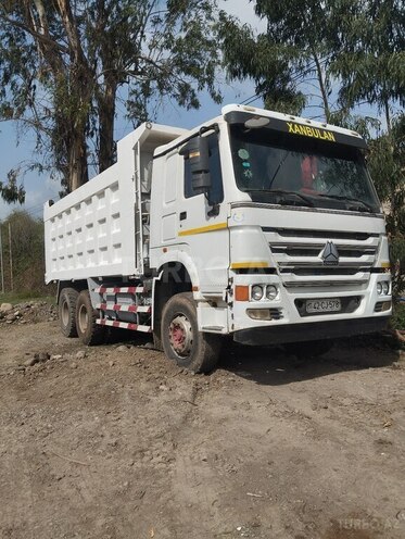 HOWO Sinotruk 2014, 185,000 km - 10.0 l - Lənkəran