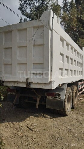 HOWO Sinotruk 2014, 185,000 km - 10.0 l - Lənkəran