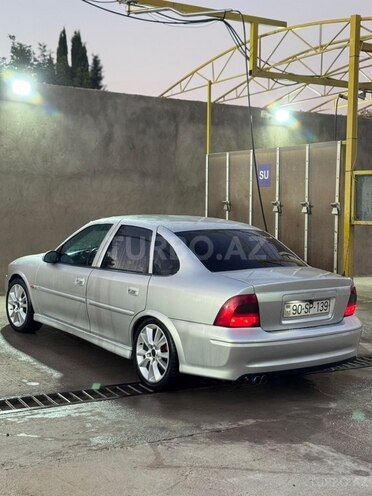 Opel Vectra 1999, 325,000 km - 1.6 л - Qazax