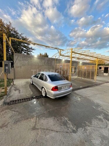 Opel Vectra 1999, 325,000 km - 1.6 л - Qazax