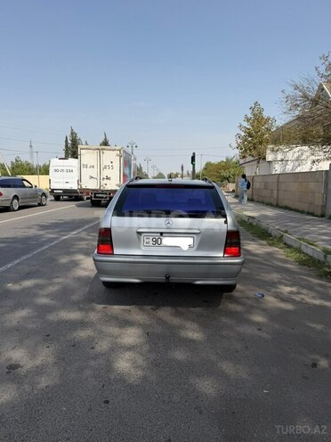 Mercedes C 220 2000, 465,385 km - 2.2 l - İmişli