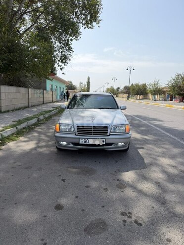 Mercedes C 220 2000, 465,385 km - 2.2 l - İmişli