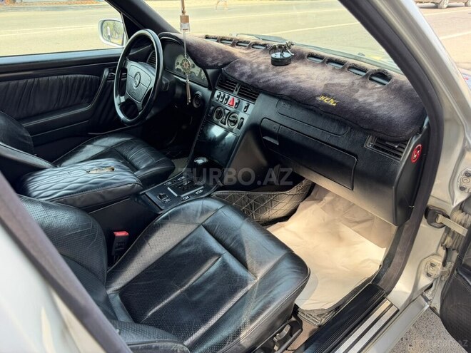 Mercedes C 220 2000, 465,385 km - 2.2 l - İmişli