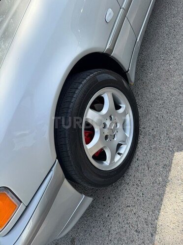 Mercedes C 220 2000, 465,385 km - 2.2 l - İmişli
