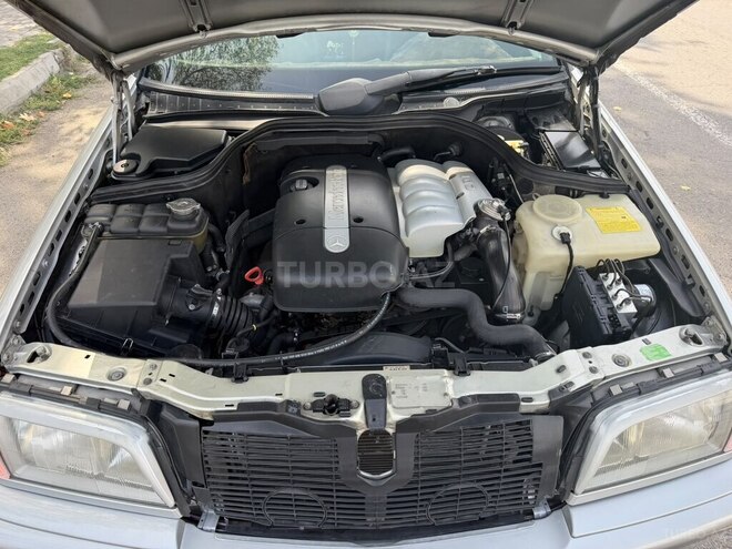 Mercedes C 220 2000, 465,385 km - 2.2 l - İmişli
