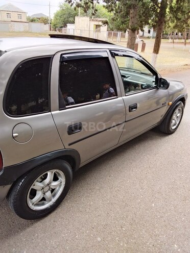 Opel Vita 1997, 566,880 km - 1.4 l - Qazax