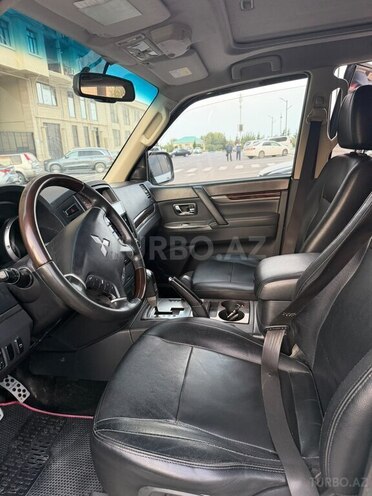 Mitsubishi Pajero 2013, 203,567 km - 3.5 l - Sumqayıt