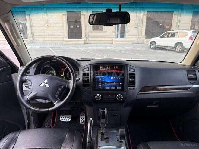 Mitsubishi Pajero 2013, 203,567 km - 3.5 l - Sumqayıt