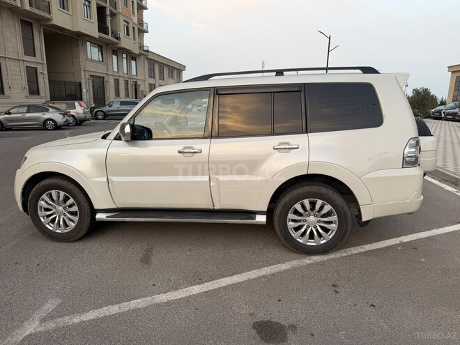 Mitsubishi Pajero 2013, 203,567 km - 3.5 l - Sumqayıt