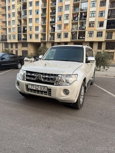 Mitsubishi Pajero 2013, 203,567 km - 3.5 l - Sumqayıt