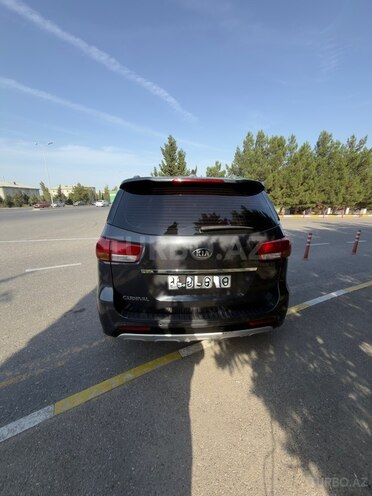 Kia Carnival 2015, 248,500 km - 2.2 l - Bakı