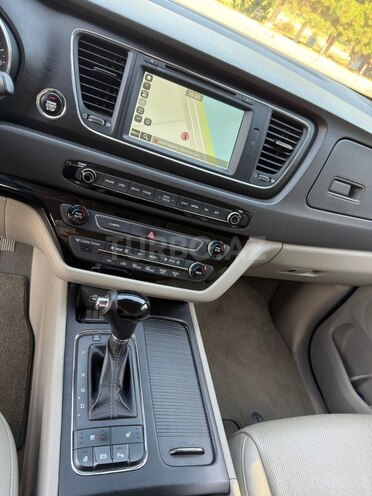 Kia Carnival 2015, 248,500 km - 2.2 l - Bakı