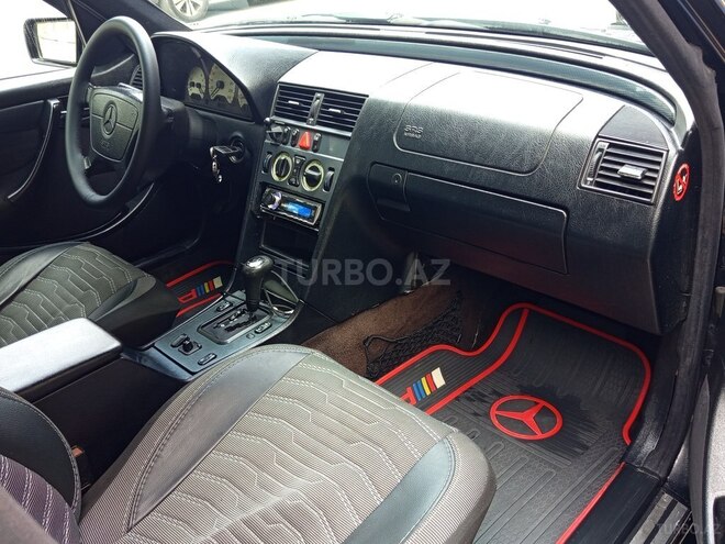 Mercedes C 220 2000, 220,366 km - 2.2 l - Bakı