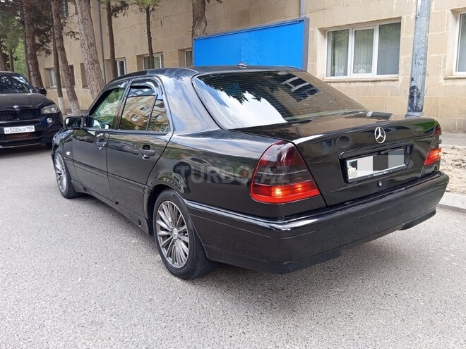 Mercedes C 220 2000, 220,366 km - 2.2 l - Bakı